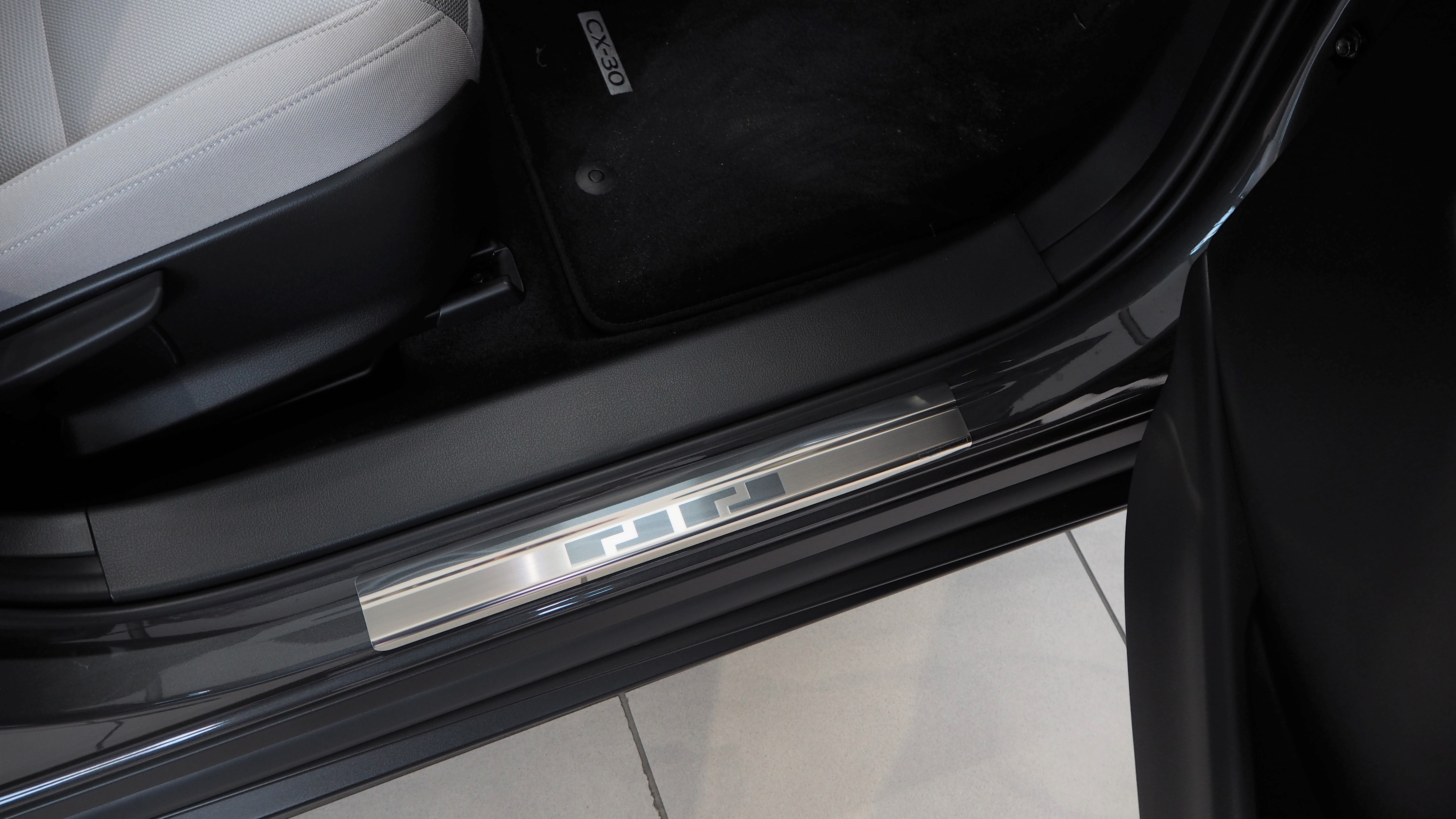 Alufrost Prahové lišty NEREZ - Mazda CX-30 2019-