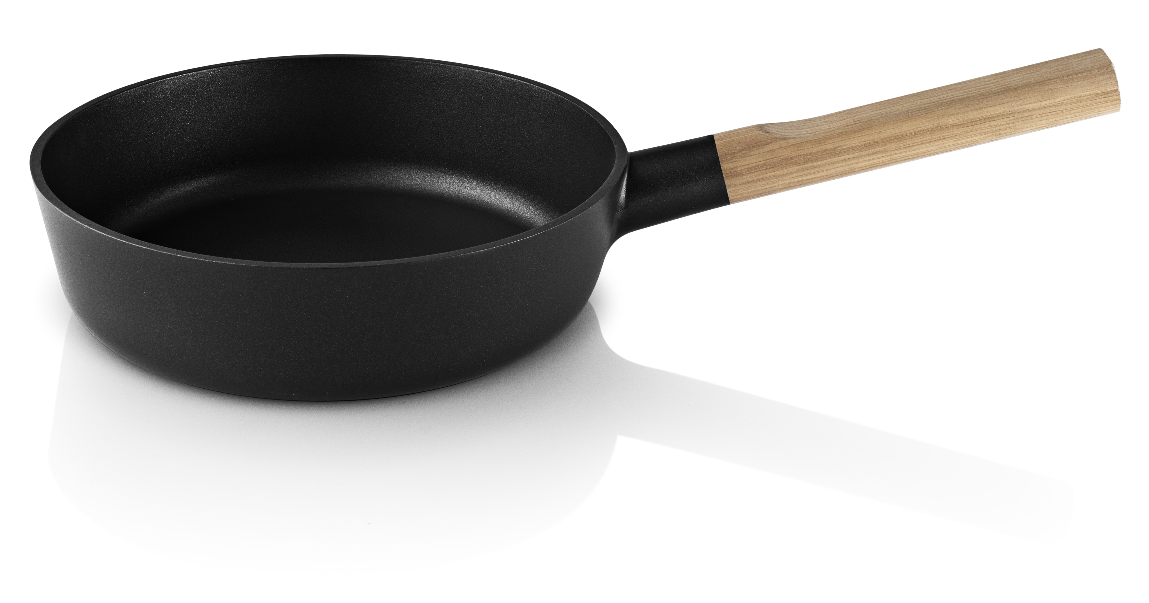 EVA SOLO Pánev na soté s dřevěnou rukojetí Nordic kitchen OE 24 cm