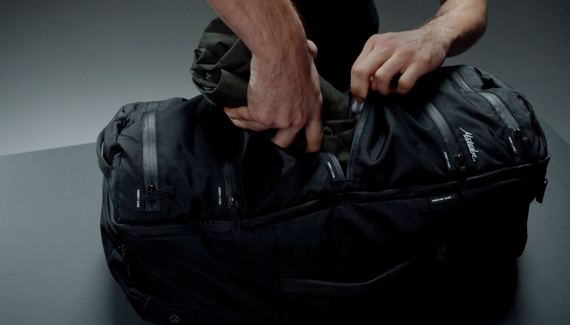 Matador SEG42 segmentovaný batoh čierny balenie