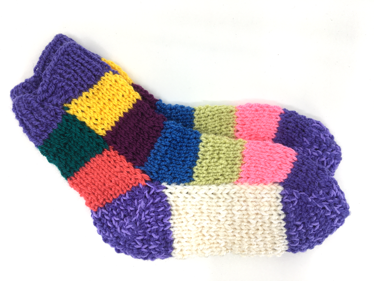 Ponožky od Magdy Ručně pletené veselé ponožky vel. 31-34 Barva: fialová-bílá