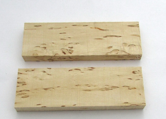 Dřevo Kudrnatá bříza - Curly Birch Scales 2ks Standard 6505