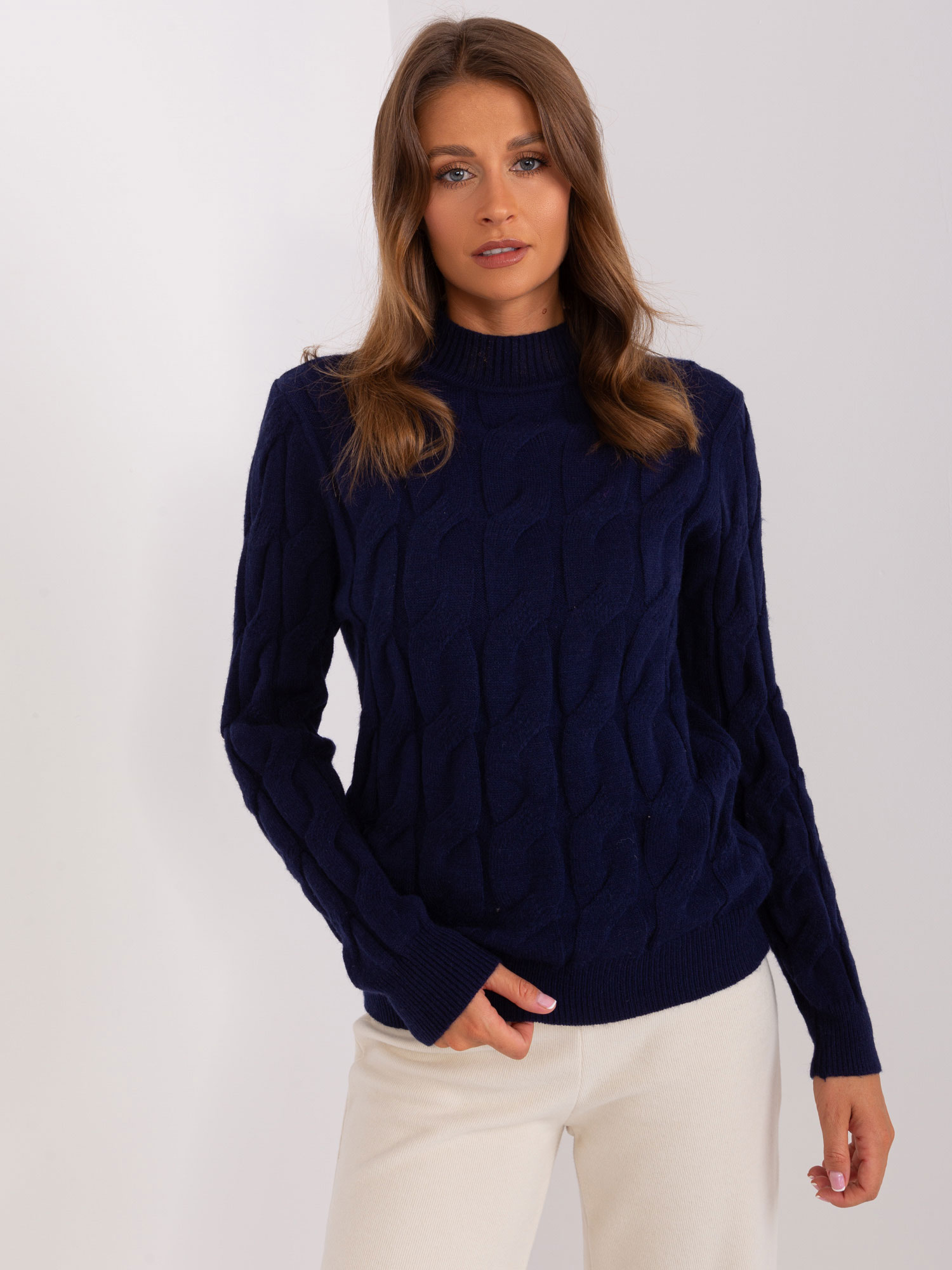 TMAVĚ MODRÝ TEPLÝ SVETR S ROLÁKEM AT-SW-2235.00P-DARK BLUE Velikost: ONE SIZE