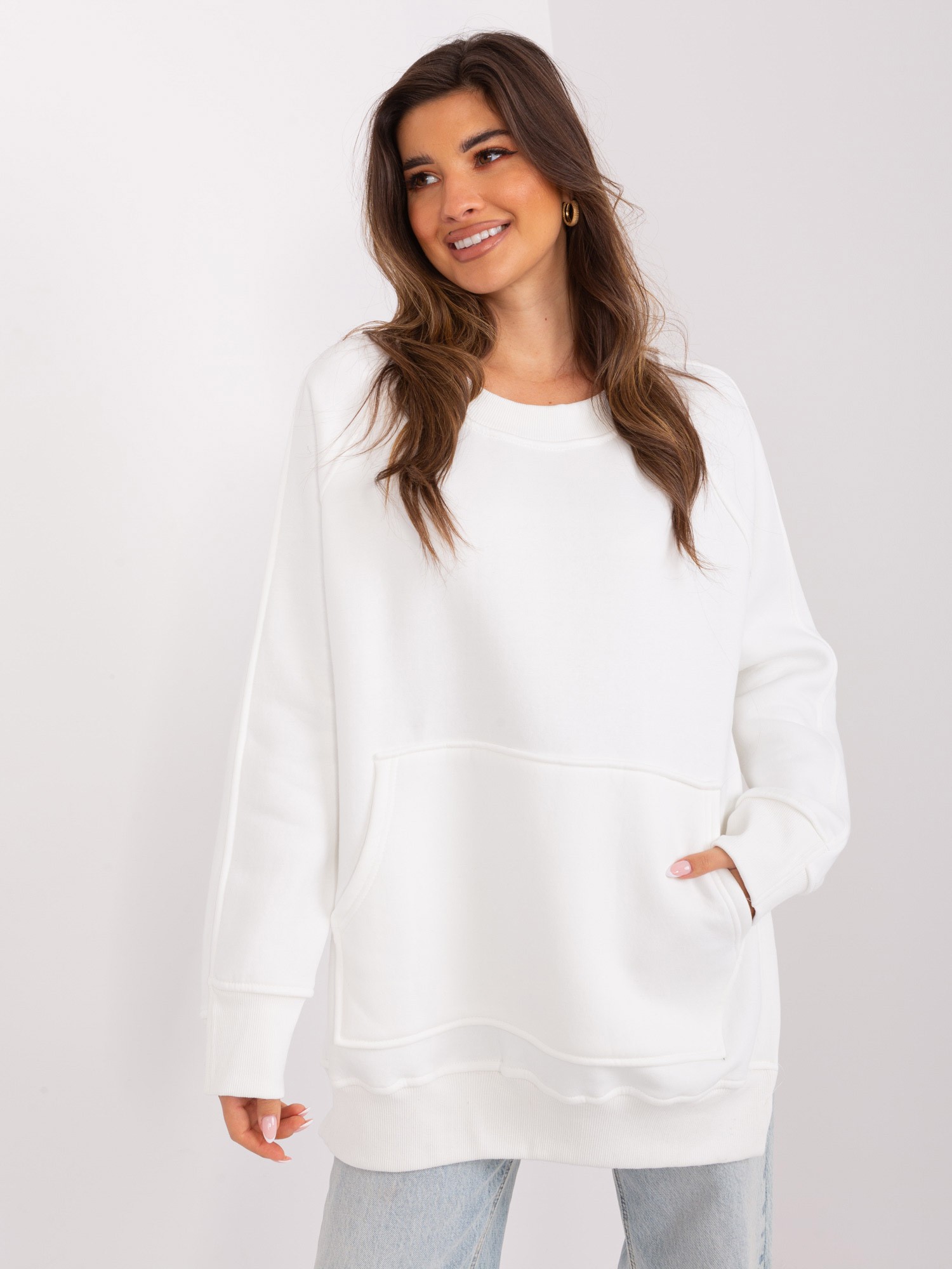 SMETANOVÁ VYTEPLENÁ OVERSIZE MIKINA BEZ KAPUCE EM-BL-664.98P-ECRU Velikost: ONE SIZE