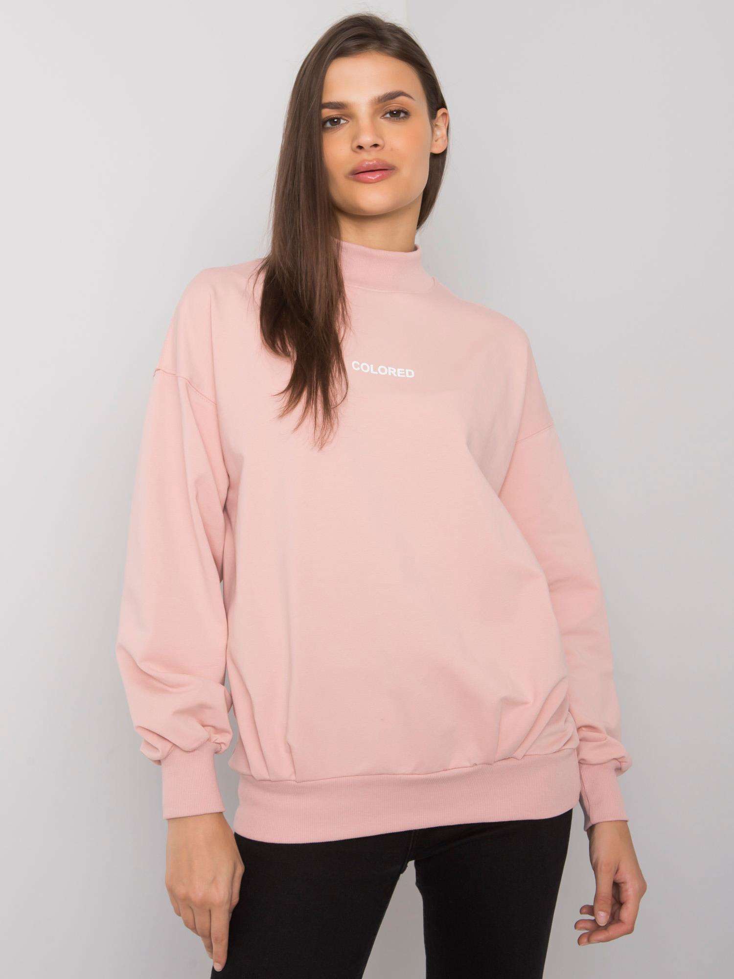 SVĚTLE RŮŽOVÁ MIKINA SE STOJATÝM LÍMCEM A NÁPISEM COLOURED RV-BL-7323.00X-LIGHT PINK Velikost: S/M