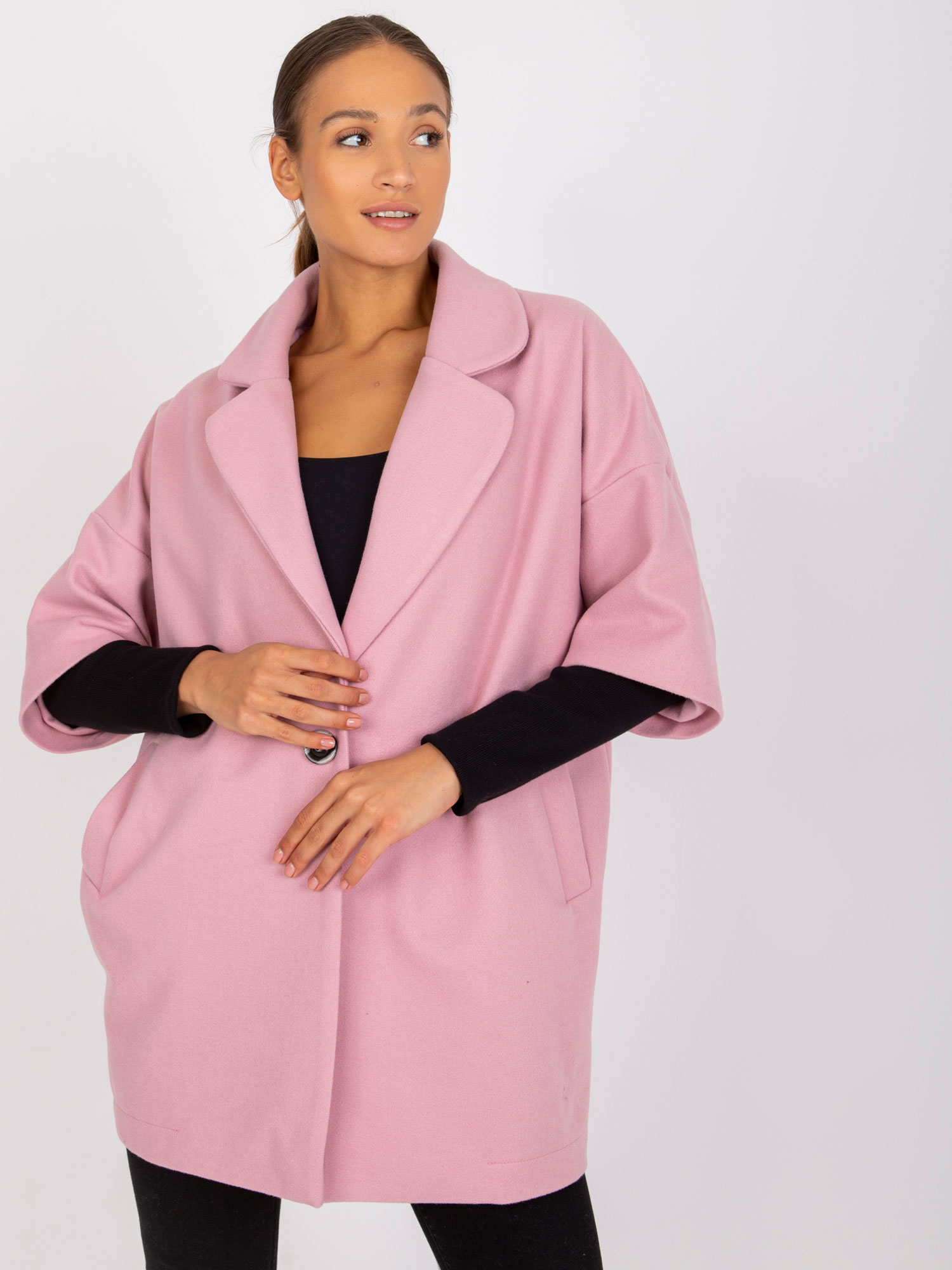 SVĚTLE RŮŽOVÝ VOLNÝ KABÁTEK ALIZ NA KNOFLÍK -CHA-PL-0409.30X-LIGHT PINK Velikost: L/XL