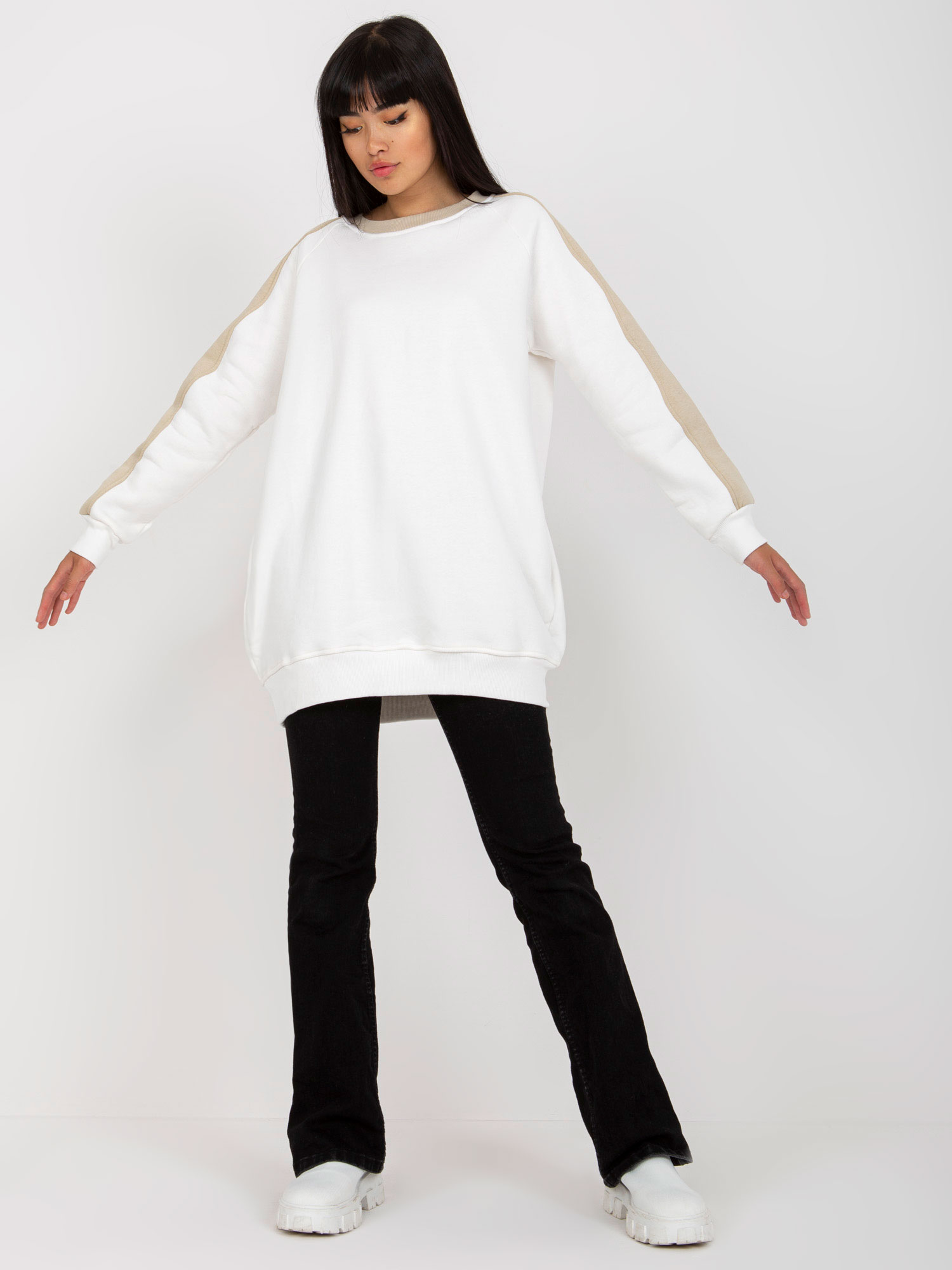 BÍLÁ OVERSIZE TUNIKA RV-TU-8231.78P-WHITE-BEIGE Velikost: S/M