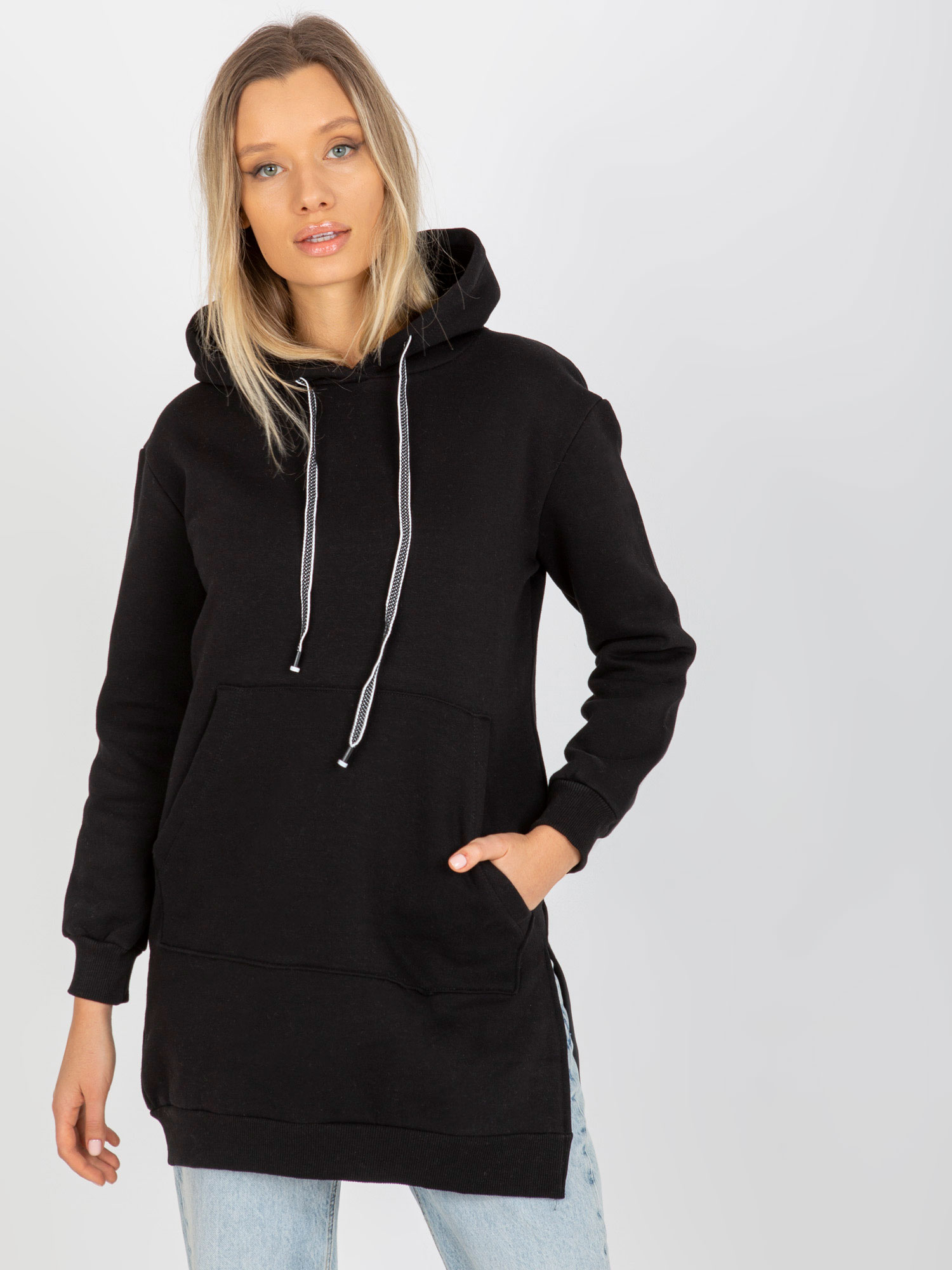 ČERNÁ DÁMSKÁ DLOUHÁ MIKINA S KAPSOU FA-BL-8151.06P-BLACK Velikost: ONE SIZE