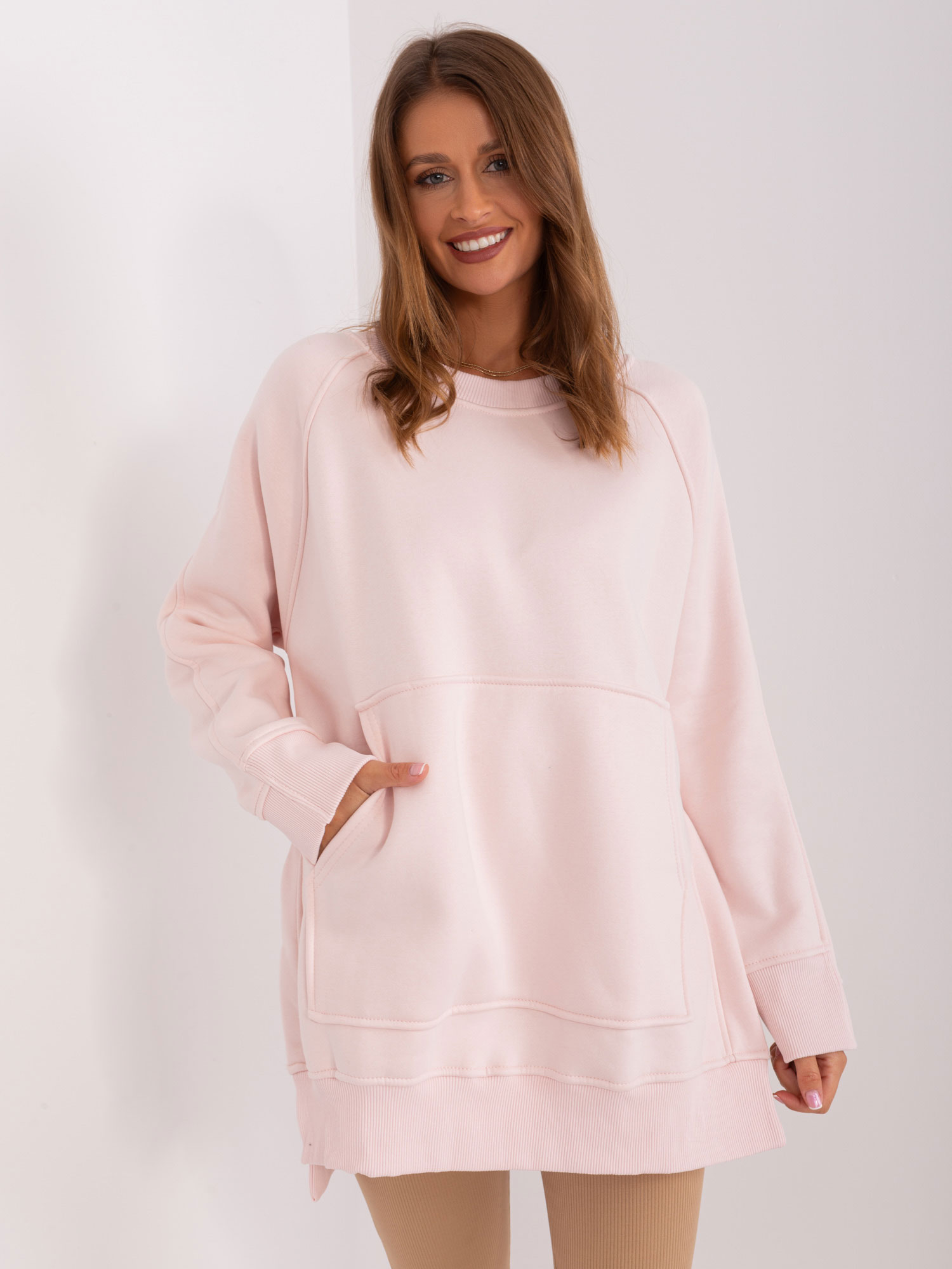 SVETLORUŽOVÁ VYTEPLENÁ OVERSIZE MIKINA BEZ KAPUCNE EM-BL-664.98P-LIGHT PINK Veľkosť: ONE SIZE