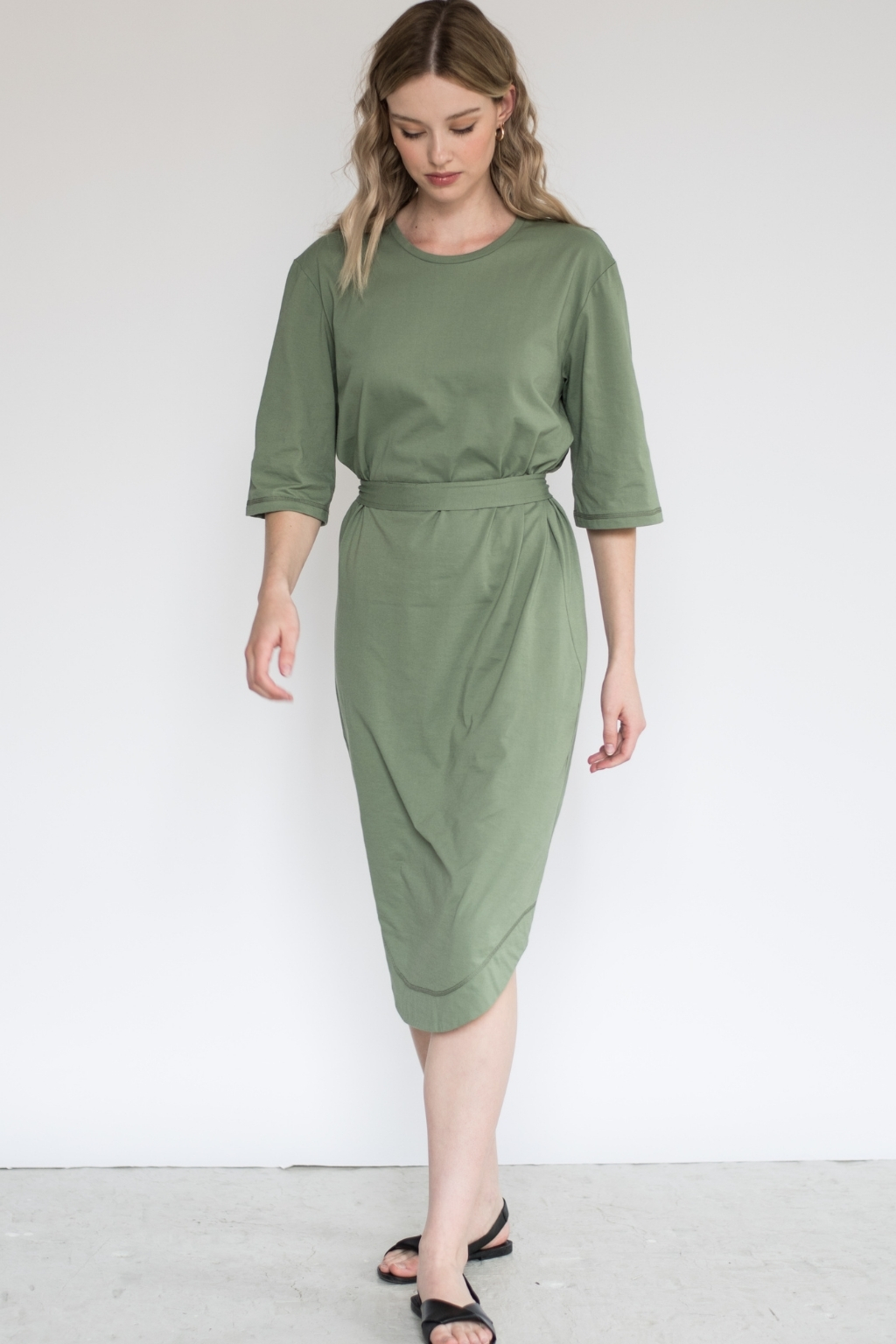 Khaki minimalistické šaty TUNIQ – nanoSPACE by LADA Velikost: L