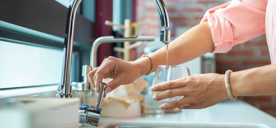 Pitný režim a keto dieta