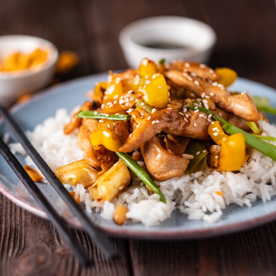 Čína z kuřecího masa | multifunkční elektrický tlakový hrnec TESLA