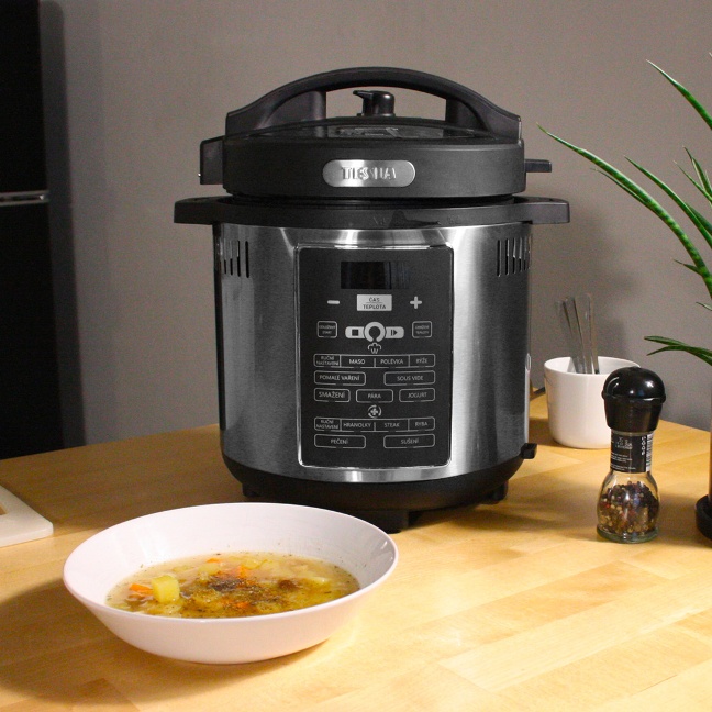 Bramborová polévka | multifunkční elektrický tlakový hrnec a horkovzdušná fritéza TESLA | videorecept