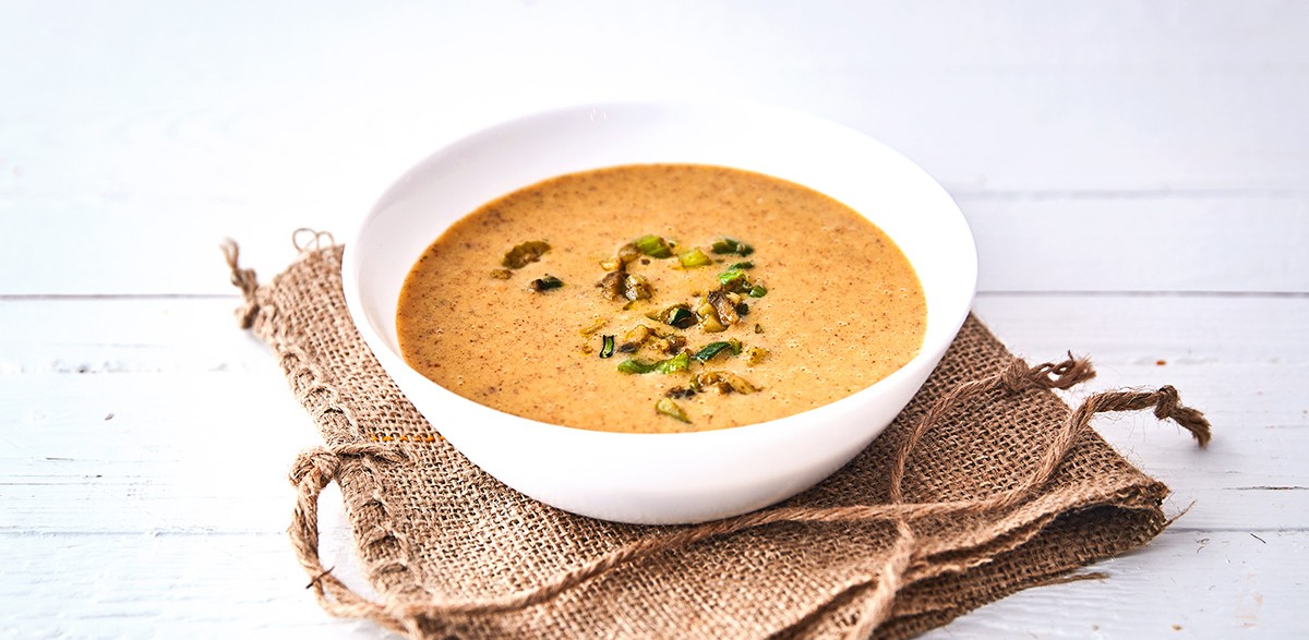 Zöldséges proteinleves curryvel