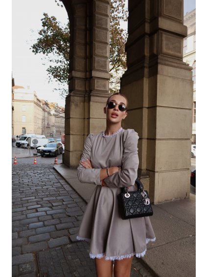 6FB462FF A316 425E 9F2C A9486211447E