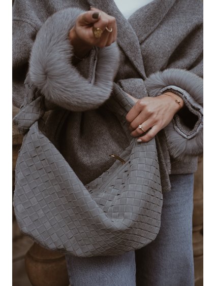 83C7FB57 29DF 4DBF A6C7 A89227729DBC