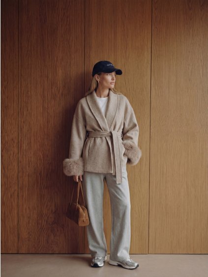 Krátký béžový kabátek Tracy