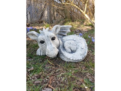 Steinfigur Gartenfigur Drache schlafend