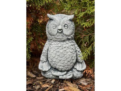 Zahradní betonová dekorace Meditující sova