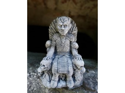 Steinfigur Gartenfigur Eiserner Thron 26x22cm