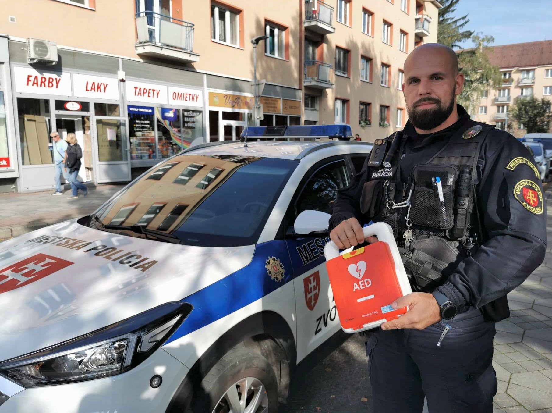 Revolučný AED Defibrilátor - CardioAid-1 360 J