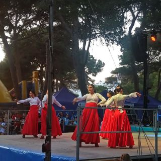 Jak si užít Mallorcu? Navštívit Fiestas del Rocío v Santa Ponsa. Původně svátek z Andalusie ze 17. století. A stále se...