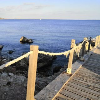 Pracovní týden přežit! 🤪 Teď nás čeká zasloužená siesta 🍻 a vymýšlení zítřejšího programu 🗺️🏞️🤔 . . . . . . ....