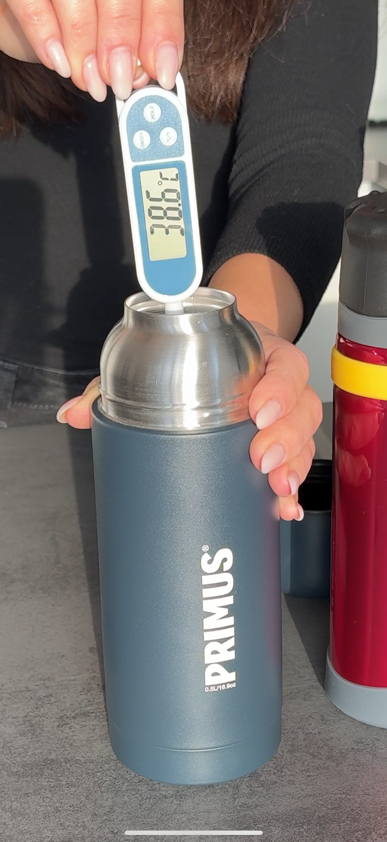 test termofliaš, ktorá udrží nápoj najdlhšie teplý - Primus výsledok 38,6 °C