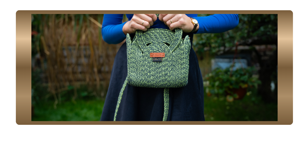 taštička zelenomodrá