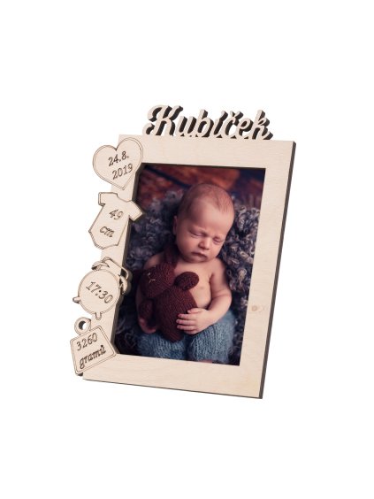 18384 dreveny fotoramecek se jmenem k narozeni ditete