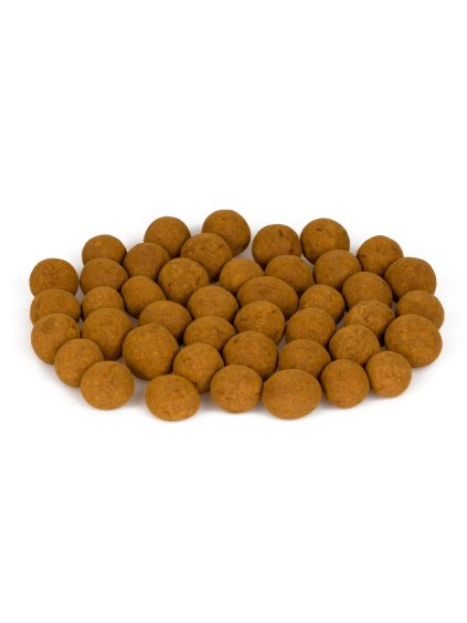 liskova jadra v mlecne cokolade a skorici