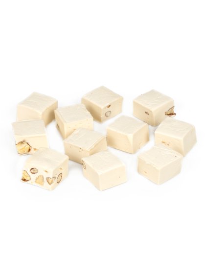 bily nugat s mandlemi