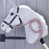 Maroon (2)