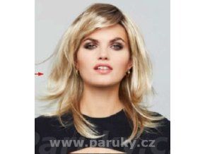 Jennifer Lace s logem