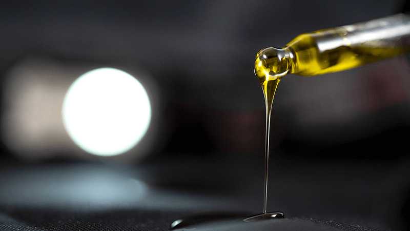 4 ZDRAVOTNÉ VÝHODY CBD OLEJA