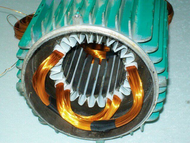 Co je hystereze ve fyzice, vědě a ekonomii