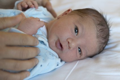 Co je Nekrotizující enterokolitida (NEC) u dětí a jak ji léčit