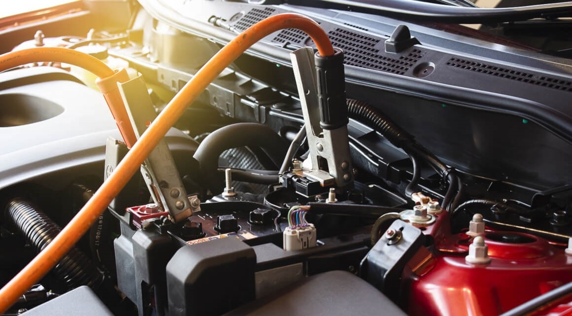 Jak nabíjet autobaterie - postup a tipy