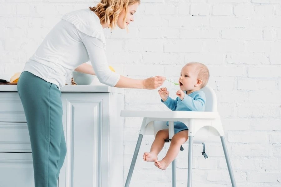 Jak vybrat jídelní židličky pro děti