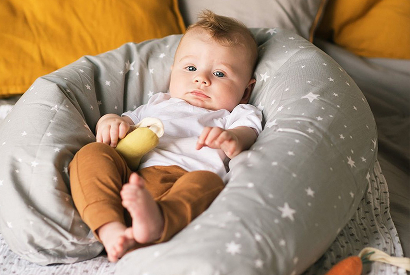 Jak vybrat těhotenský a kojicí polštář?