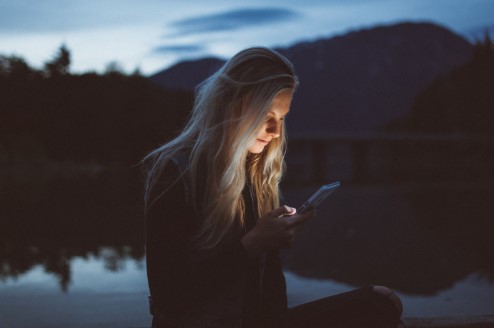 Když internet zaplaví naši paměť: ztrácíme schopnost si pamatovat, hledáme častěji