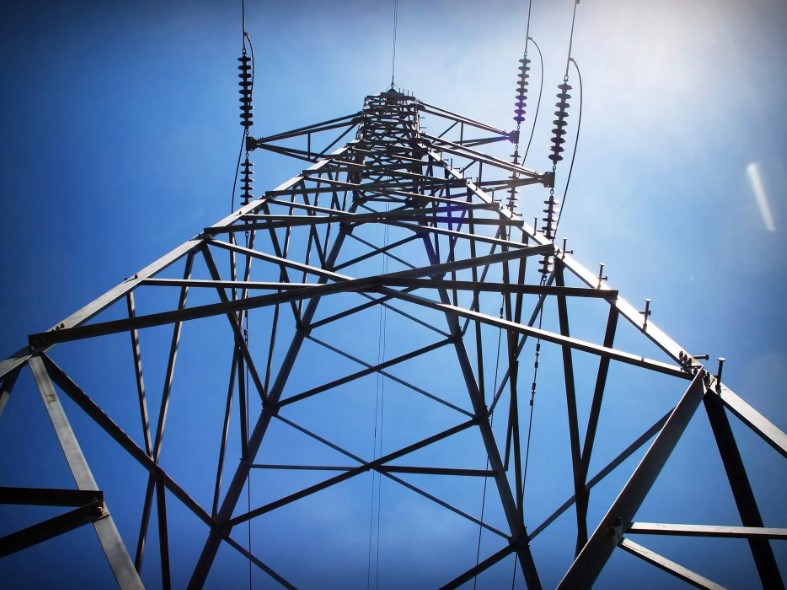 Spolehlivé rozhlasové a ozvučovací systémy pro města