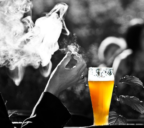 Témata o kouření a alkoholu