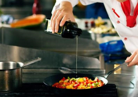 Návody a tipy na různé kuchařské techniky a přípravu surovin