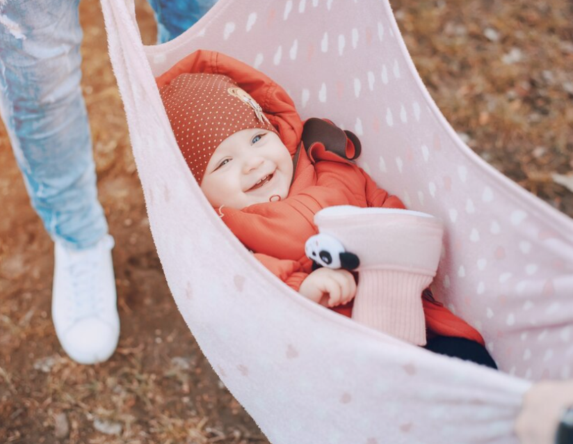 Houpání miminek: Proč ho děti tak zbožňují?