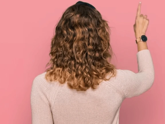 Vlny na vlasech: Tipy, jak vlny udělat z pohodlí domova