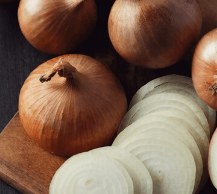 Jak zkaramelizovat cibuli: Recepty, tipy a triky