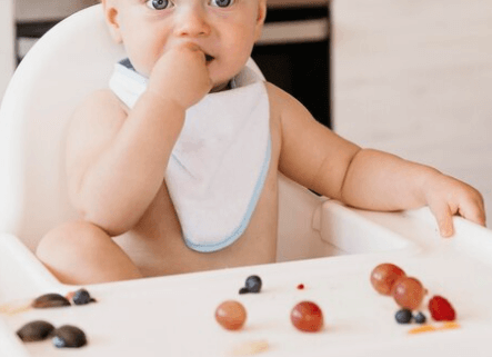 Ekologické bryndáky a utěráky: Jak šetřit planetu i peněženku