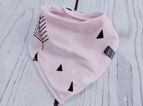 Jak vybrat nejlepší bavlněné bryndáky a utěráky pro miminka