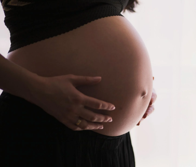 Co jíst a čemu se vyhnout v těhotenství