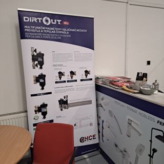 Jedeme dál! Další roll-up bannery #HCEHydronic na další prodejny našich klientů. Postupně rozšiřujeme prezentaci...